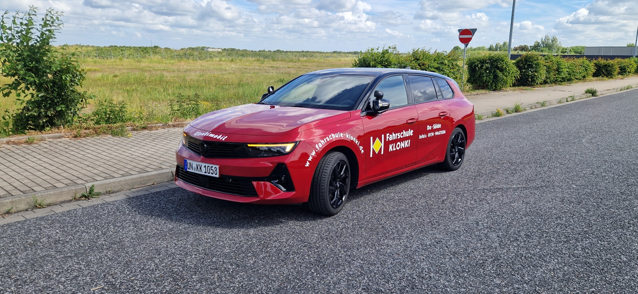 Fahrschulwagen der Fahrschule Klonki